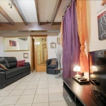בית נופש House Ogibarnia 1